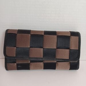 Seatbelt Style Wallet With Change Pouch & Cardholder Black/Brown‎ Women Clutch